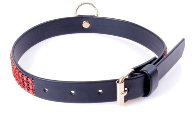 Нашийник зі штучної шкіри з кристалами Fetish Boss Series - Collar with crystals Red, BS3300108